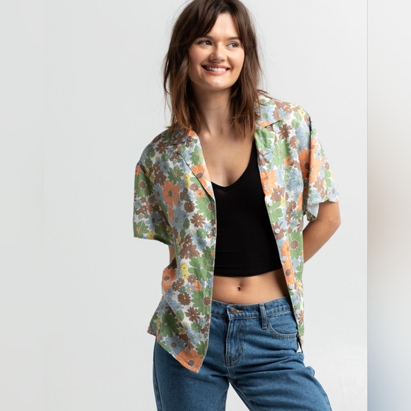 🌸 RSQ Floral Oversized Women's Camp Shirt - Size XXL 🌸 - Picture 3 of 13